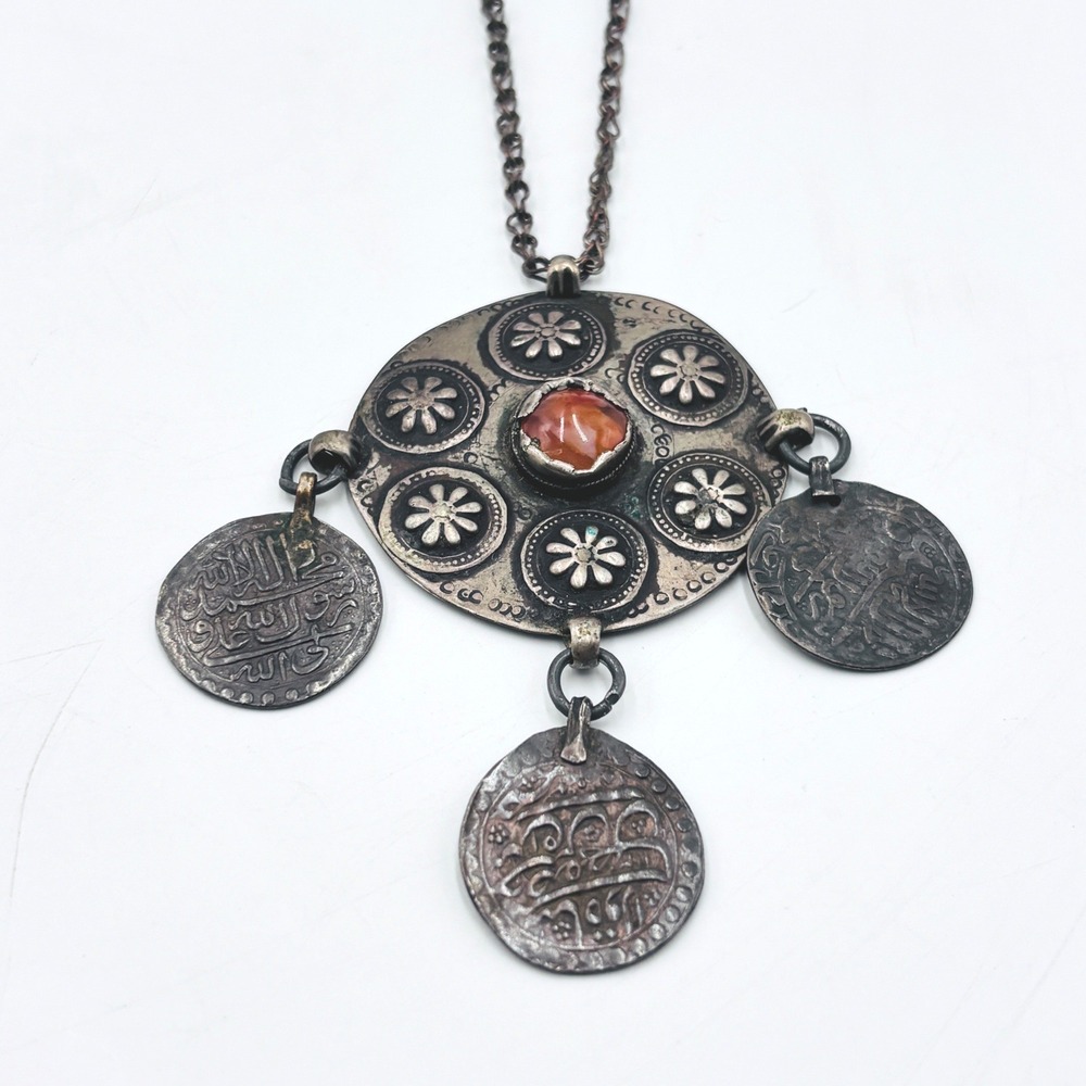 925 Vintage Middle Eastern Tribal Coin Pendant Necklace Carnelian Stone‎